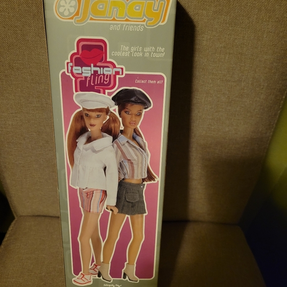 Janay doll - Picture 3 of 3